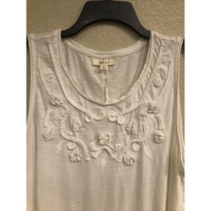Style & Co Top Size 1X  Sleeveless Cream With Accents. Flows Nicely